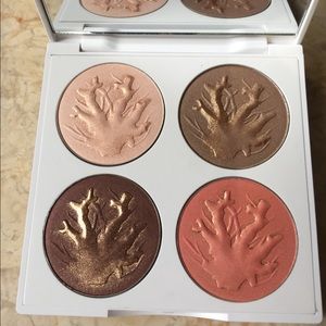 Chantecaille Coral Reefs Palette